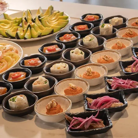 Plus Fariones Suite Hotel-2
